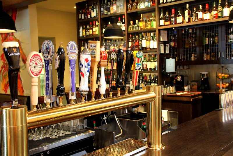Photo of Local Restaurant & Bar 1